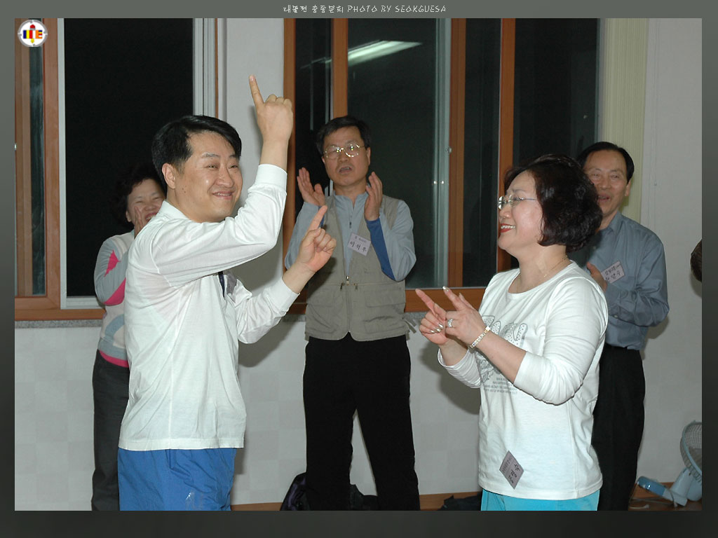 춤추고 노래하고... - 전명철(숭실대-78)님과 공명숙(우송대-81)
춤추고 노래하기.