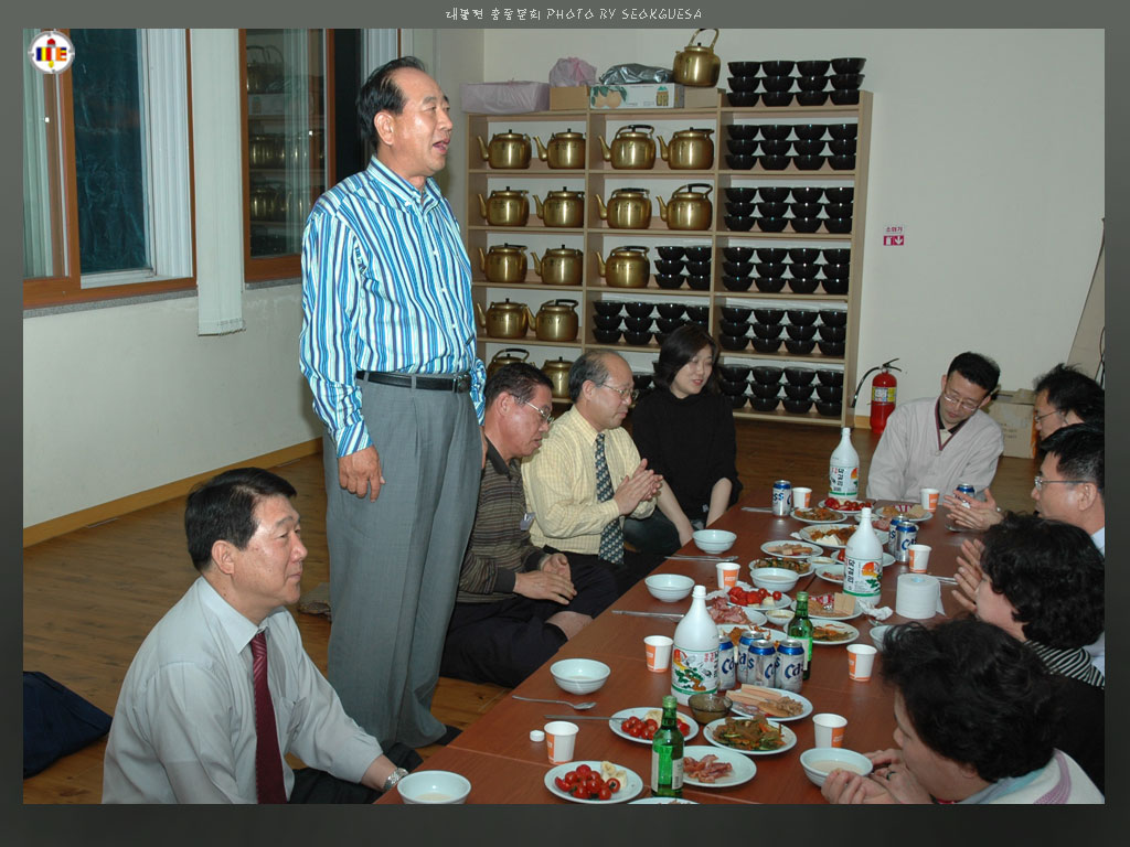 화합의 밤 - 명호근 명예회장님의
답가는&#039;선구자&#039;.....