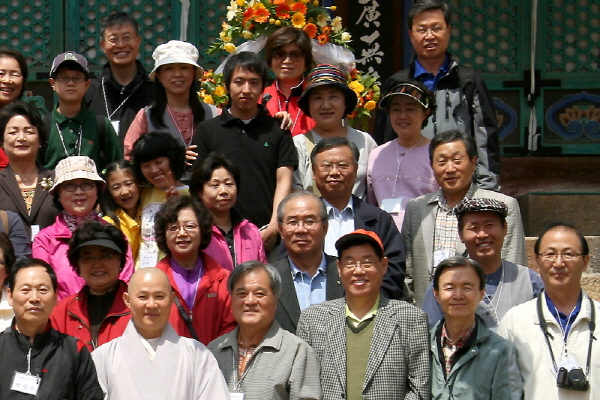 53 사찰 순례 용주사 - 단체사진에서