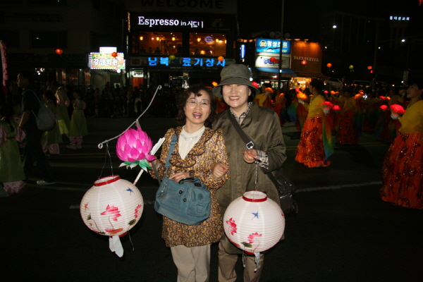 2011 부처님오신날 제등행렬 대불련 동문회 - 기념